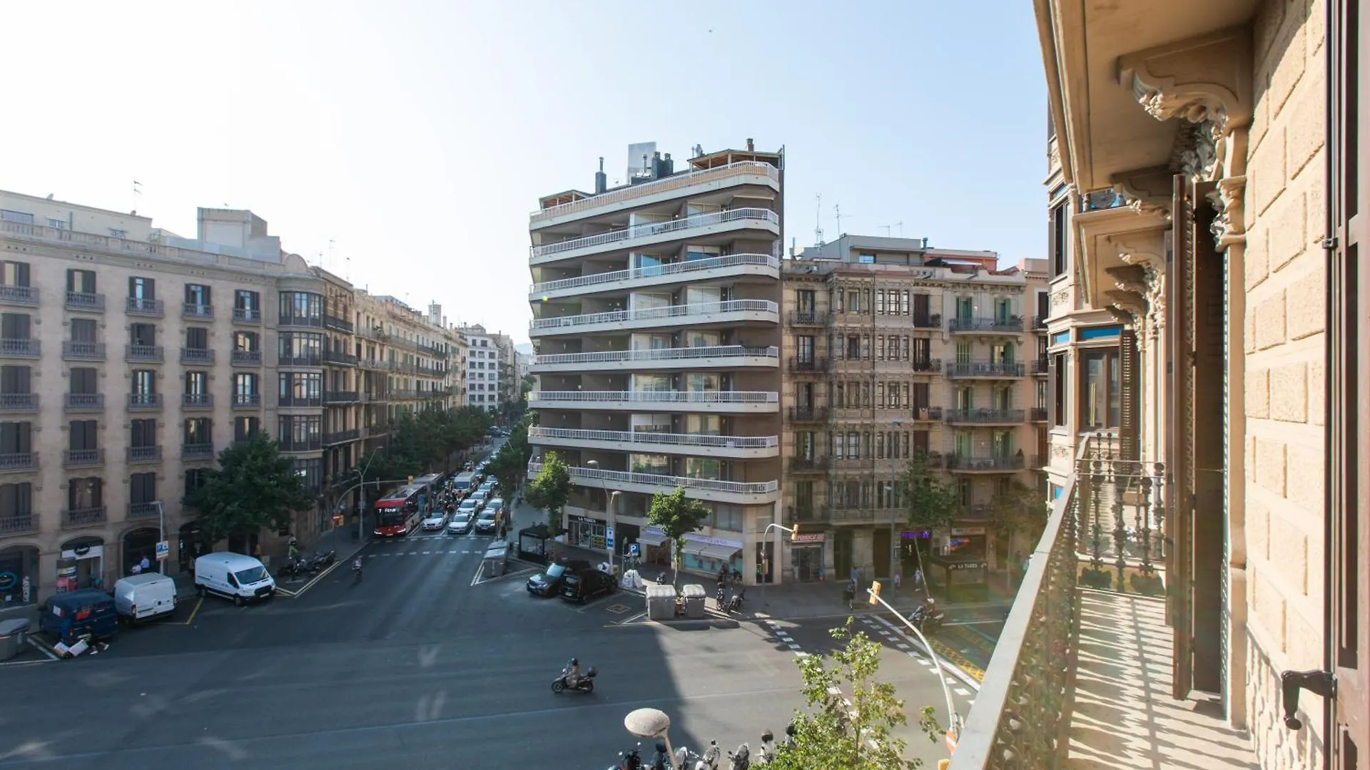 B21-Apartamento Modernista Para Grupos バルセロナ