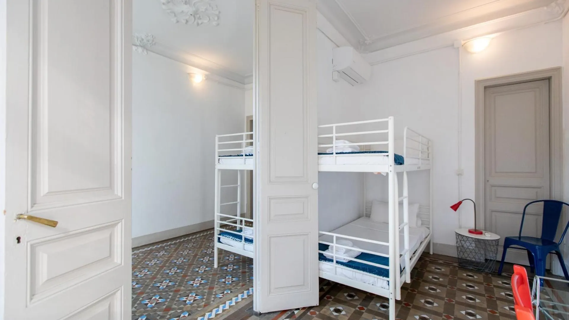 B21-Apartamento Modernista Para Grupos バルセロナ