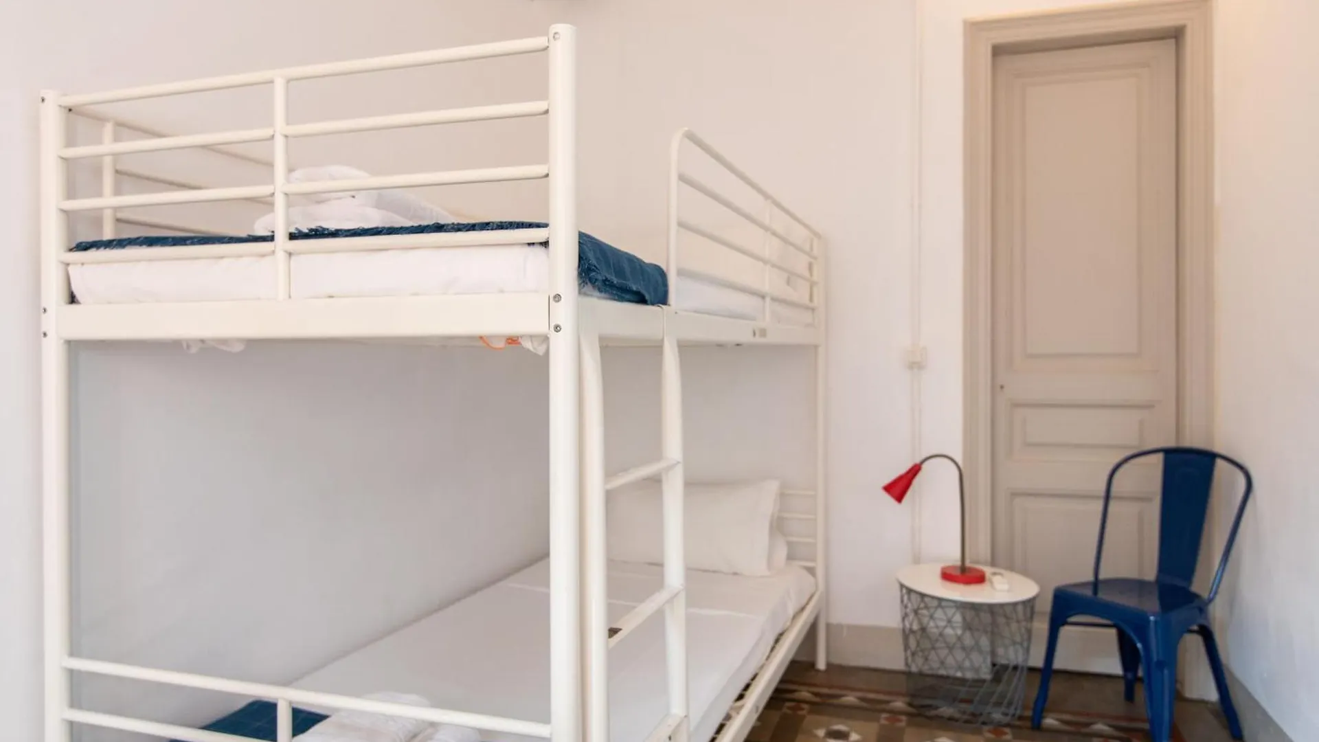 B21-Apartamento Modernista Para Grupos バルセロナ