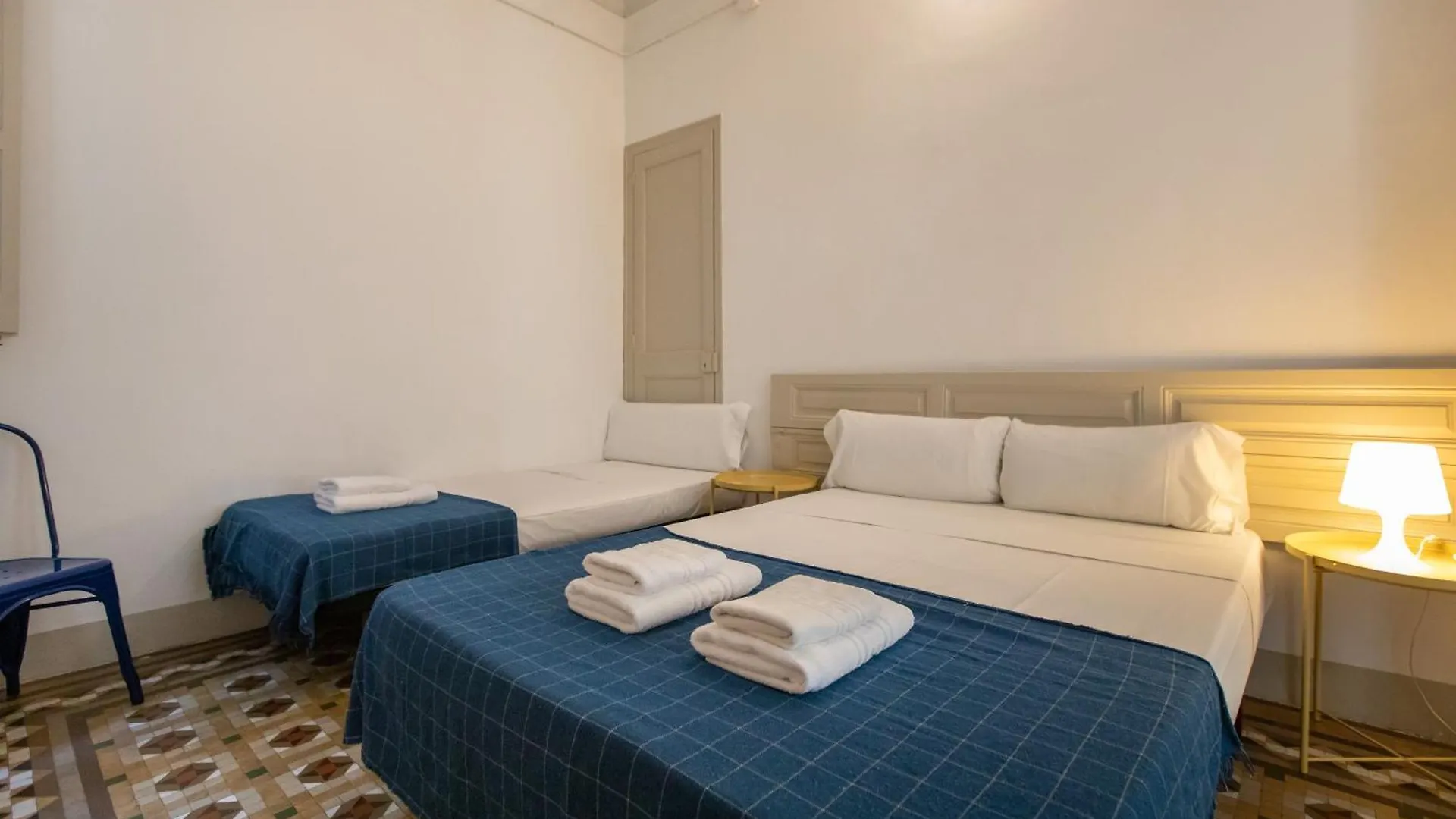 B21-Apartamento Modernista Para Grupos バルセロナ