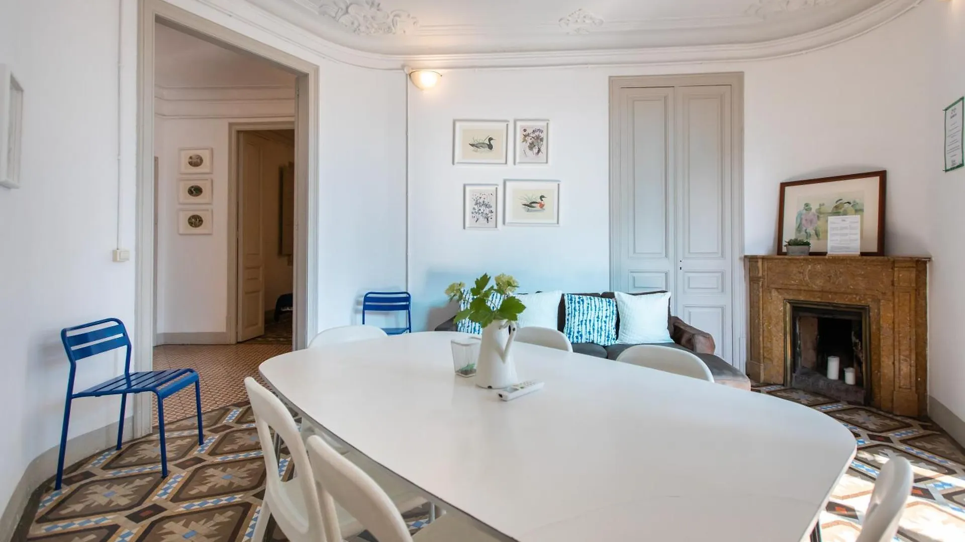 B21-Apartamento Modernista Para Grupos バルセロナ