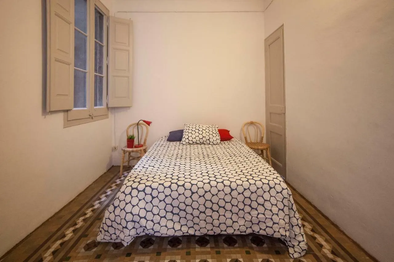 B21-Apartamento Modernista Para Grupos Barcellona 0*,  Spagna