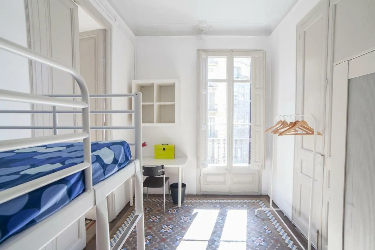 B21-Apartamento Modernista Para Grupos Barcellona Spagna