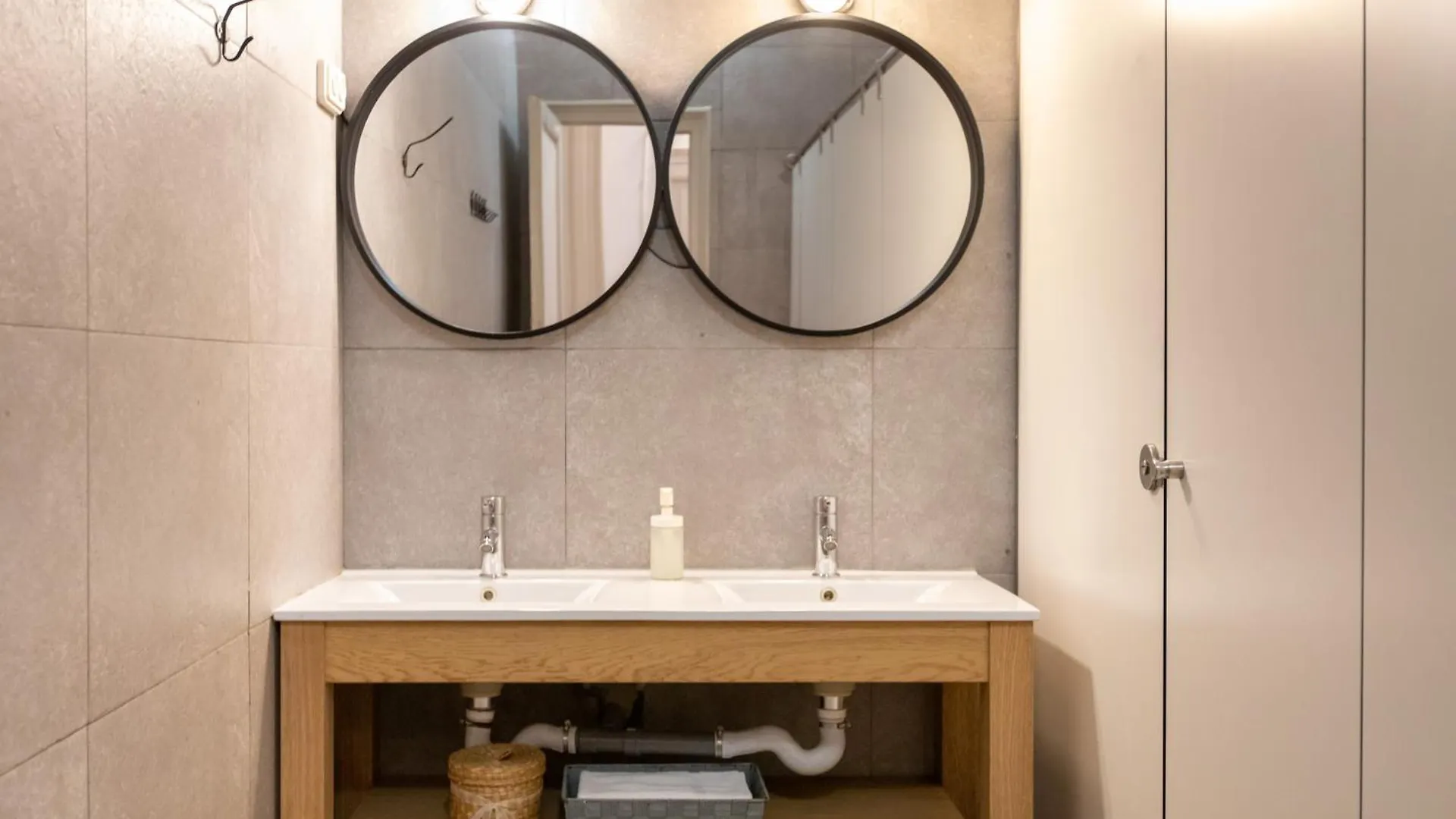 Apartmán B21-Apartamento Modernista Para Grupos Barcelona Španělsko